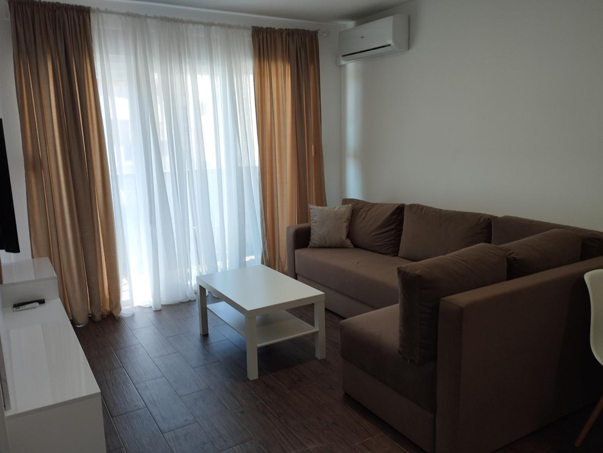 Apartment With Pool Veliko Gradiste Exterior photo